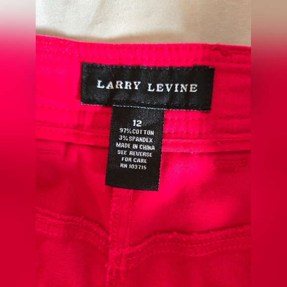 Larry Levine | Stylish Red Women's Capris, Size 12 - Picture 3 of 9